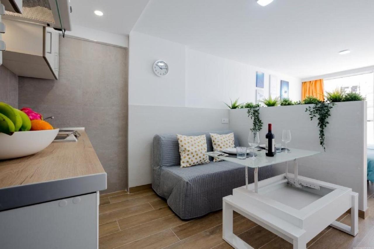 319 Modern Accommodation,Sea View, Wi Fi And Pool Playa de las Americas  Luaran gambar