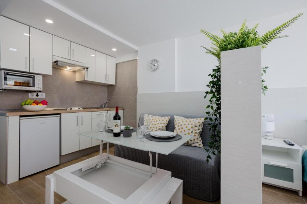 319 Modern Accommodation,Sea View, Wi Fi And Pool Playa de las Americas  Luaran gambar